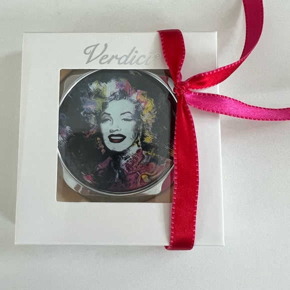 Verdici new in box. Compact… mirror - Picture 4 of 5